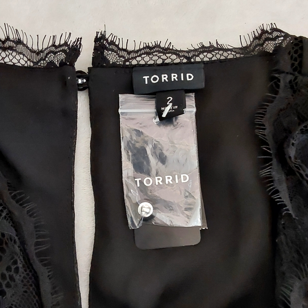 TORRID Crinkle Chiffon Peplum Lace Ruffle Sleeve Top - Picture 10 of 12